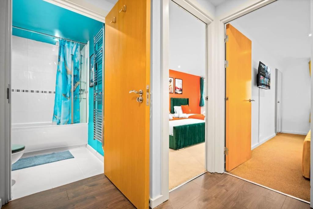 Top Floor City Centre Apartment - Sleeps 7 - 4 Beds - With Balcony And Parking - Smart Tv'S On Each Bedroom Wall - 5 Mins From Bullring, Selfridges, Moor Street Station - By Zena Stays Birmingham Exterior foto